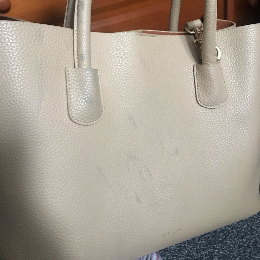Angela Roi Cher Tote ๐ค - Picture 13 of 15